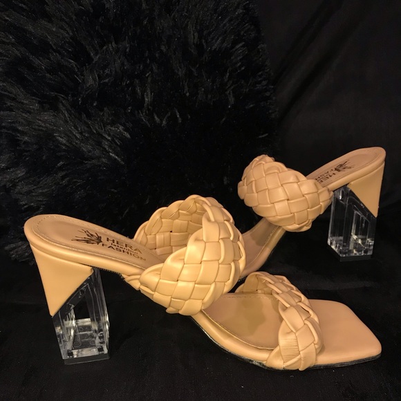 Tan mules - Picture 4 of 7